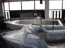 Construction of any sailing and motor boats with aluminum hulls. Custom built.