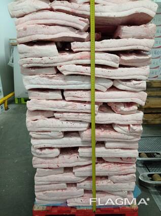 Сало свиное замороженное на шкуре